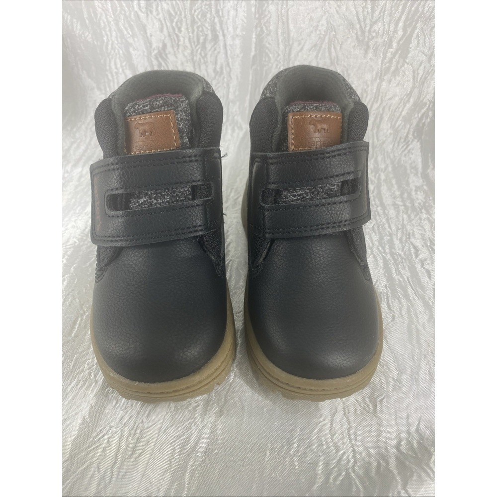 Carters‎ Toddler  Sporty Boots Size 6  Stylish & Comfortable Shoes